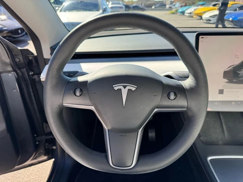 2023 Tesla Model Y - Image 11 of 12