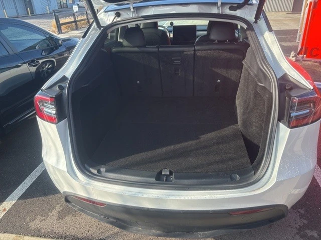 2023 Tesla Model Y - Image 18 of 21