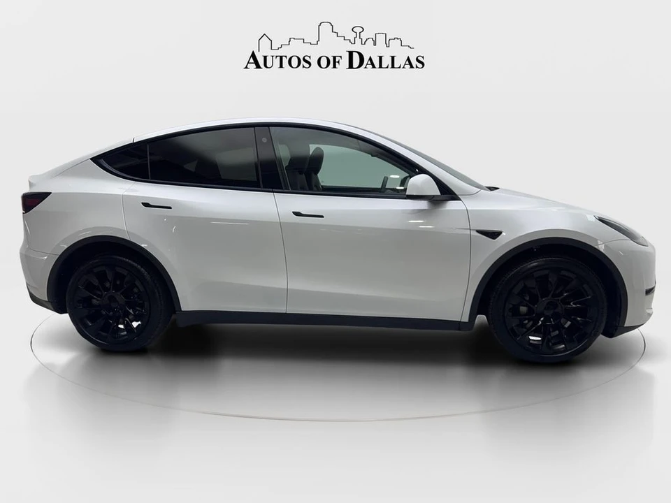 2023 Tesla Model Y - Image 10 of 21