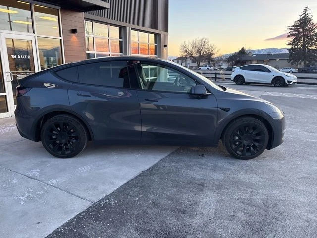 2023 Tesla Model Y - Image 9 of 21