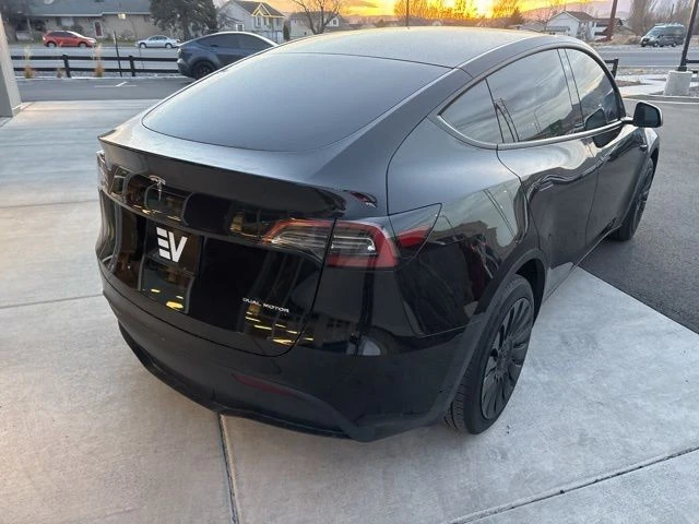 2023 Tesla Model Y - Image 8 of 21