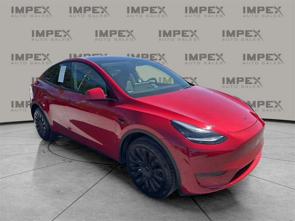 2023 Tesla Model Y - Image 7 of 12