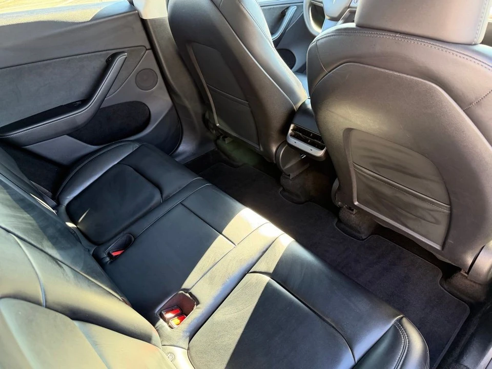 2023 Tesla Model Y - Image 16 of 17