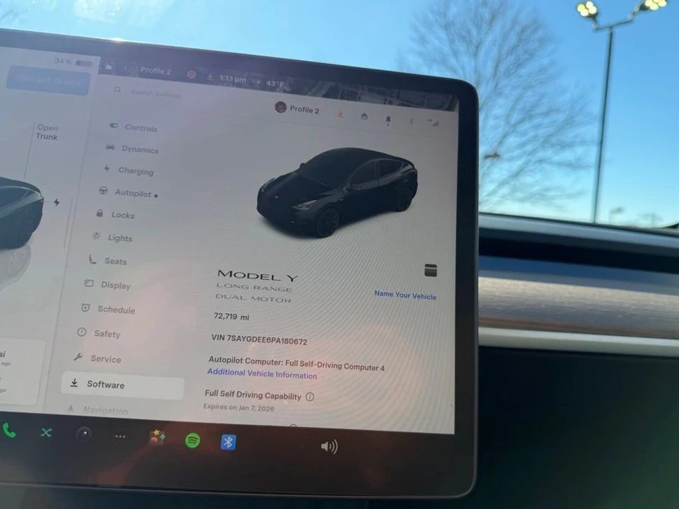 2023 Tesla Model Y - Image 17 of 17