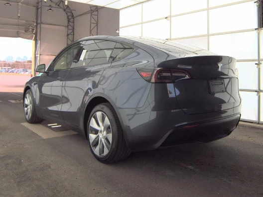 2023 Tesla Model Y - Image 4 of 6