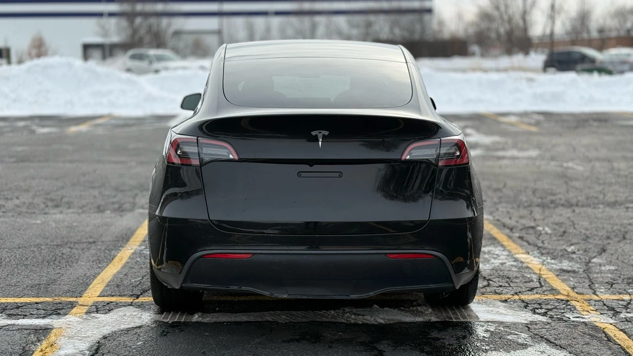 2023 Tesla Model Y - Image 6 of 21