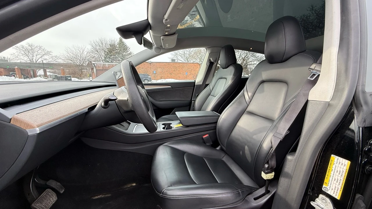 2023 Tesla Model Y - Image 10 of 21