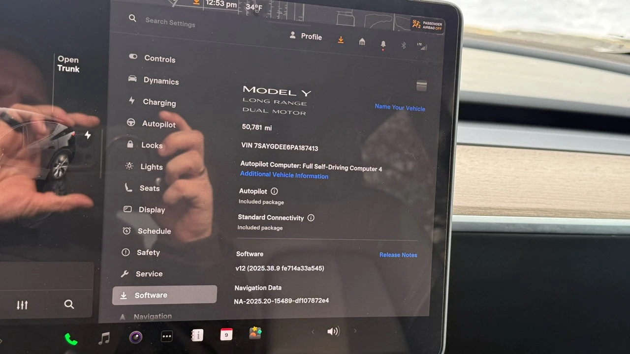2023 Tesla Model Y - Image 19 of 21