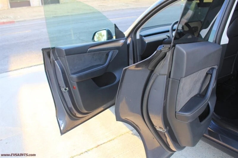 2023 Tesla Model Y - Image 14 of 21