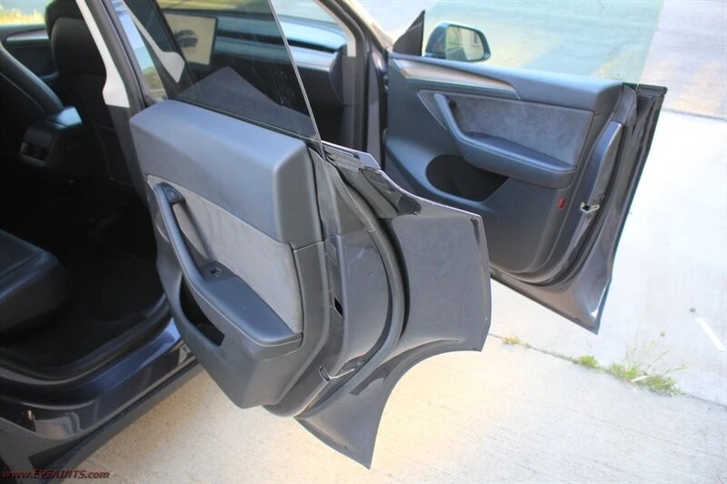 2023 Tesla Model Y - Image 10 of 21