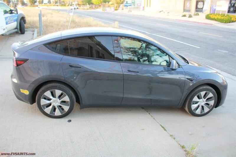2023 Tesla Model Y - Image 5 of 21