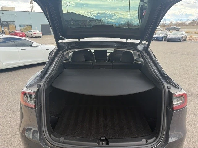 2023 Tesla Model Y - Image 17 of 21