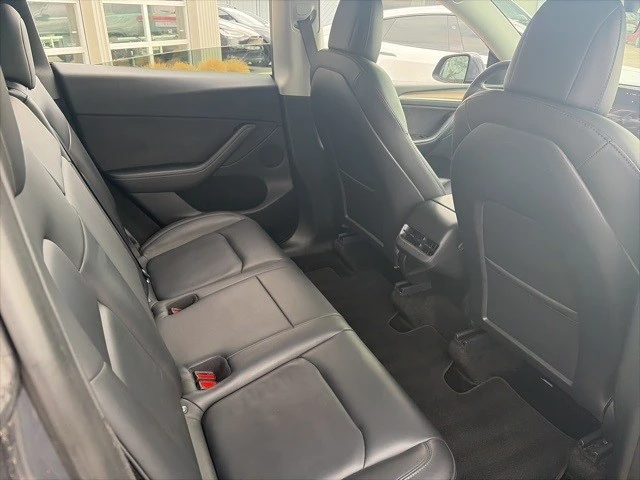 2023 Tesla Model Y - Image 19 of 21