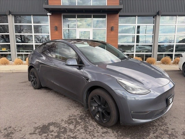 2023 Tesla Model Y - Image 2 of 21