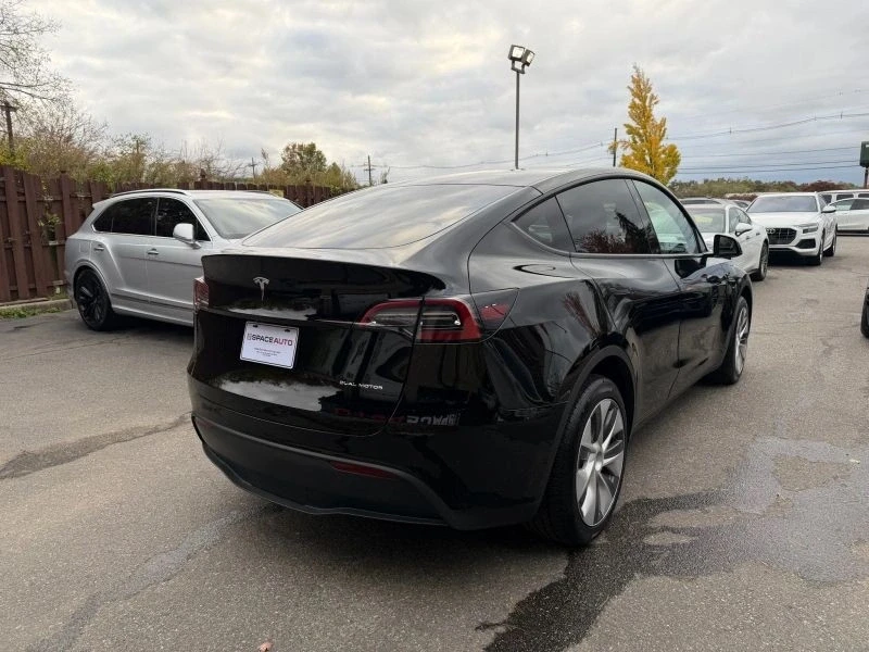 2023 Tesla Model Y - Image 6 of 12