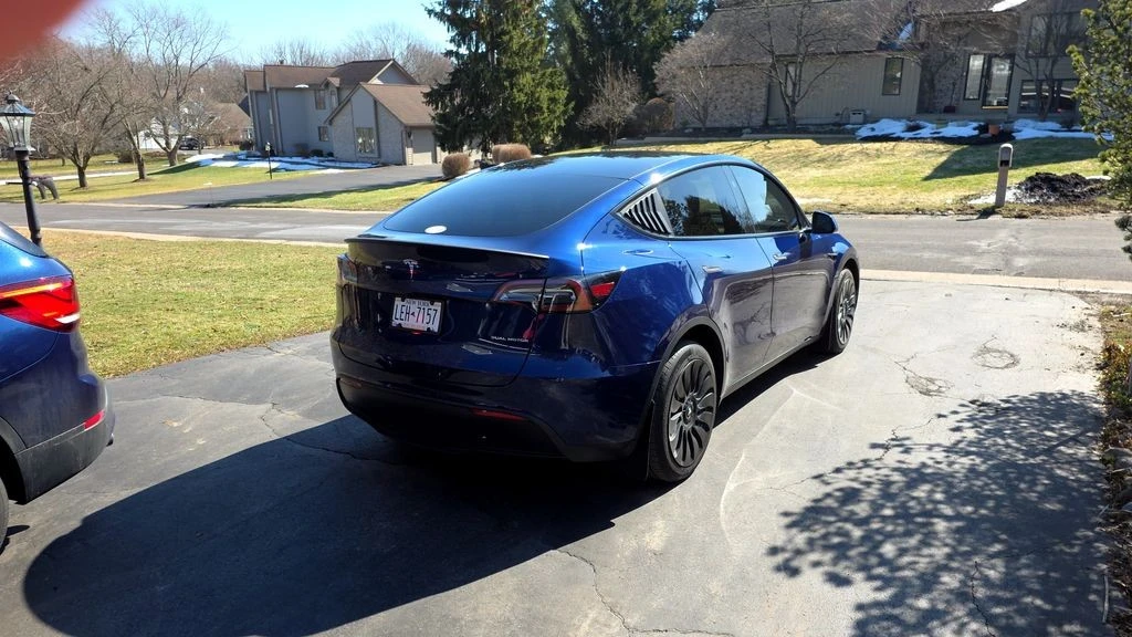 2023 Tesla Model Y - Image 3 of 7