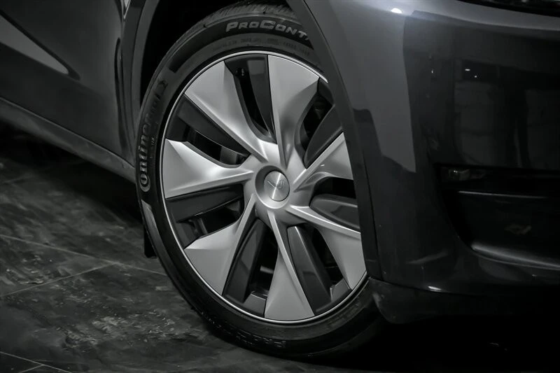 2023 Tesla Model Y - Image 3 of 12