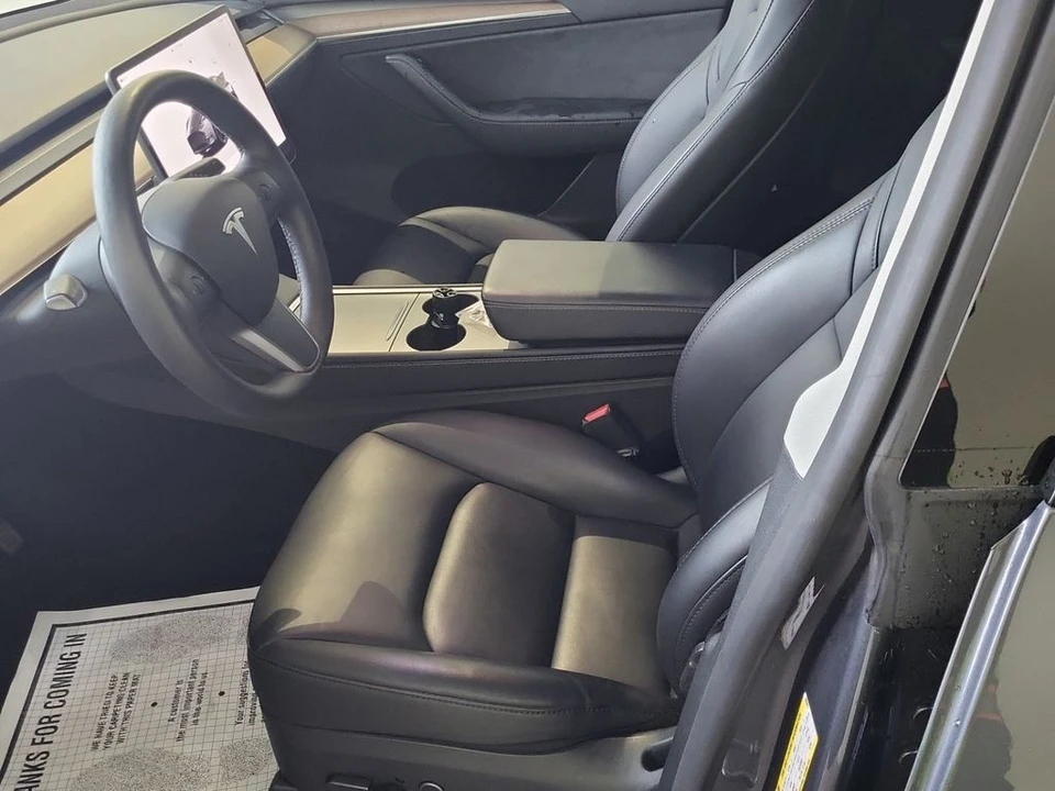 2023 Tesla Model Y - Image 6 of 7