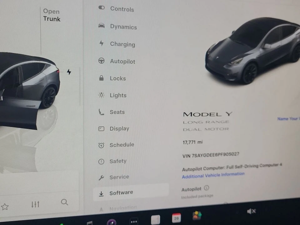 2023 Tesla Model Y - Image 5 of 7