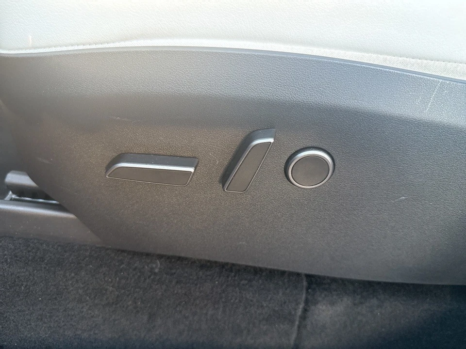 2023 Tesla Model Y - Image 10 of 12