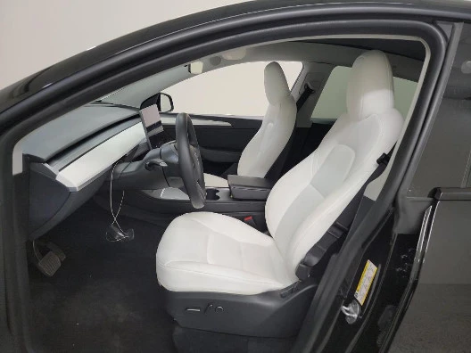 2023 Tesla Model Y - Image 5 of 7