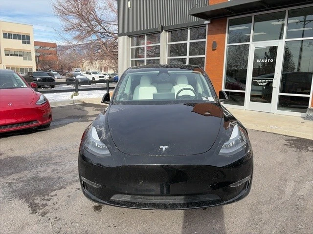2023 Tesla Model Y - Image 3 of 21