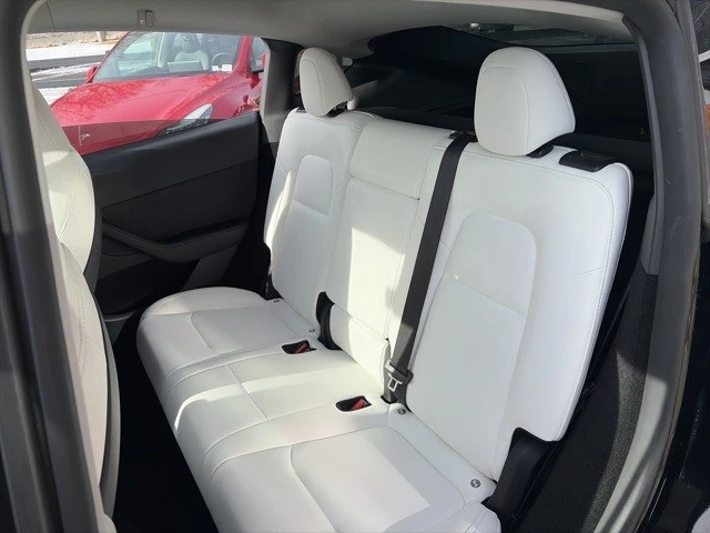 2023 Tesla Model Y - Image 16 of 21