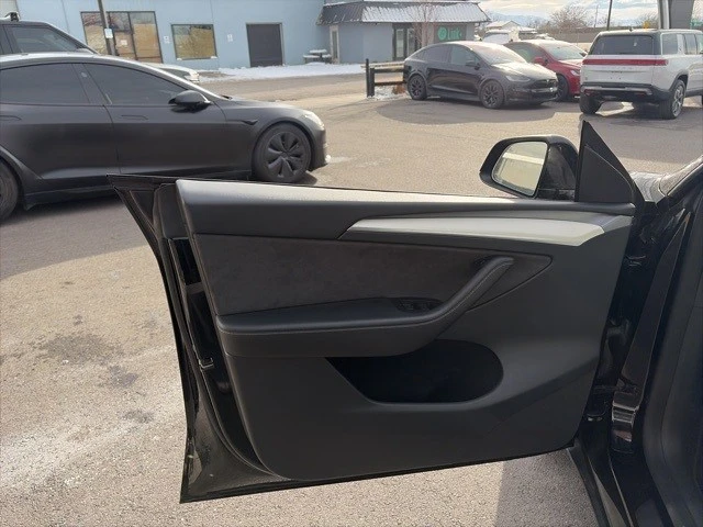 2023 Tesla Model Y - Image 11 of 21
