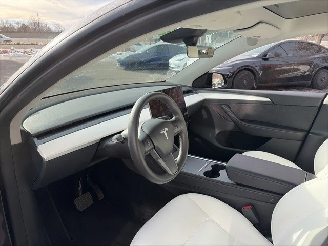 2023 Tesla Model Y - Image 12 of 21
