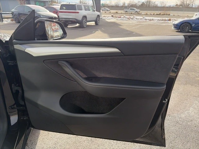 2023 Tesla Model Y - Image 21 of 21