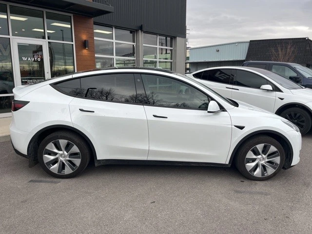 2023 Tesla Model Y - Image 5 of 21