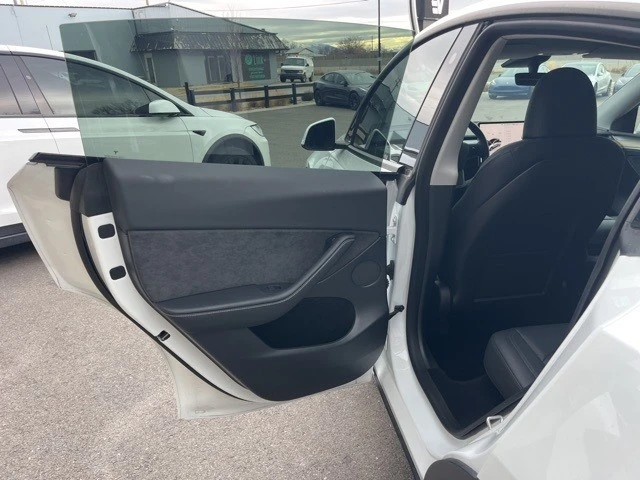 2023 Tesla Model Y - Image 10 of 21