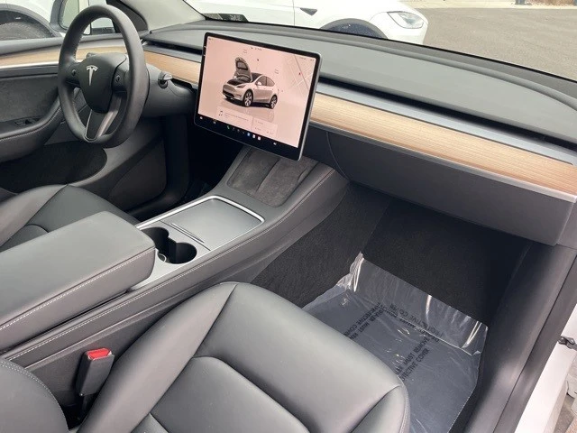 2023 Tesla Model Y - Image 18 of 21