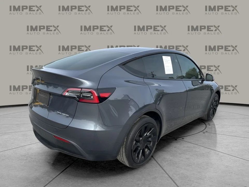 2023 Tesla Model Y - Image 5 of 21