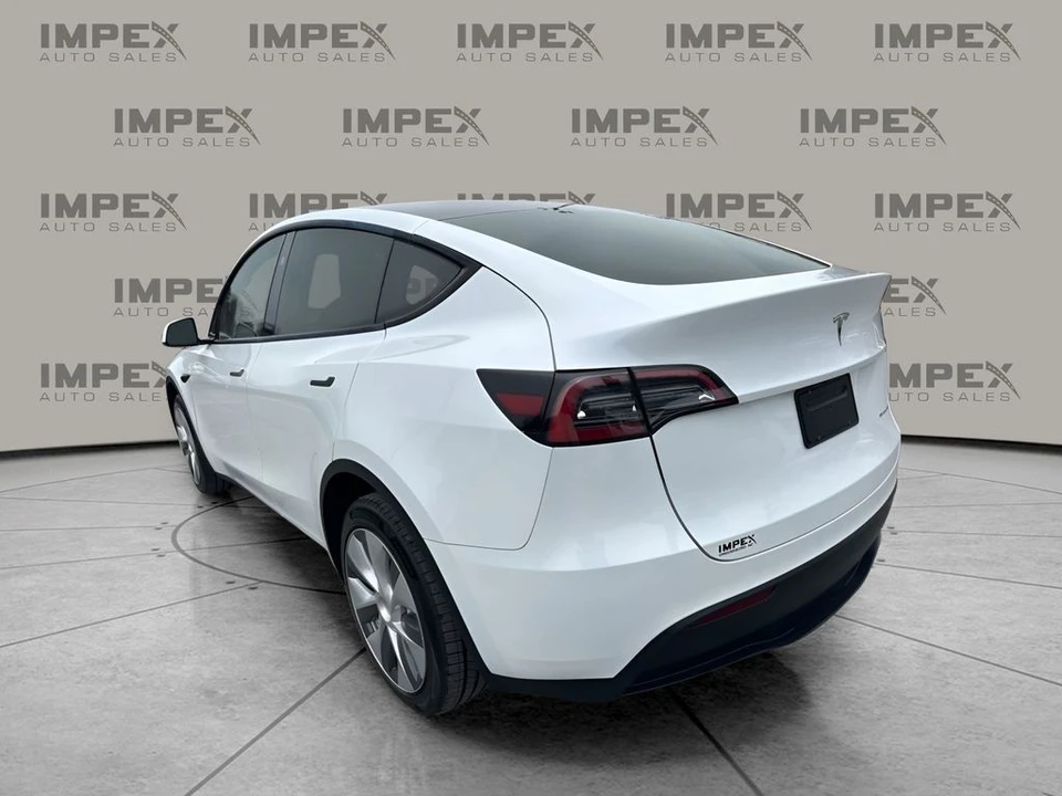 2023 Tesla Model Y - Image 3 of 12