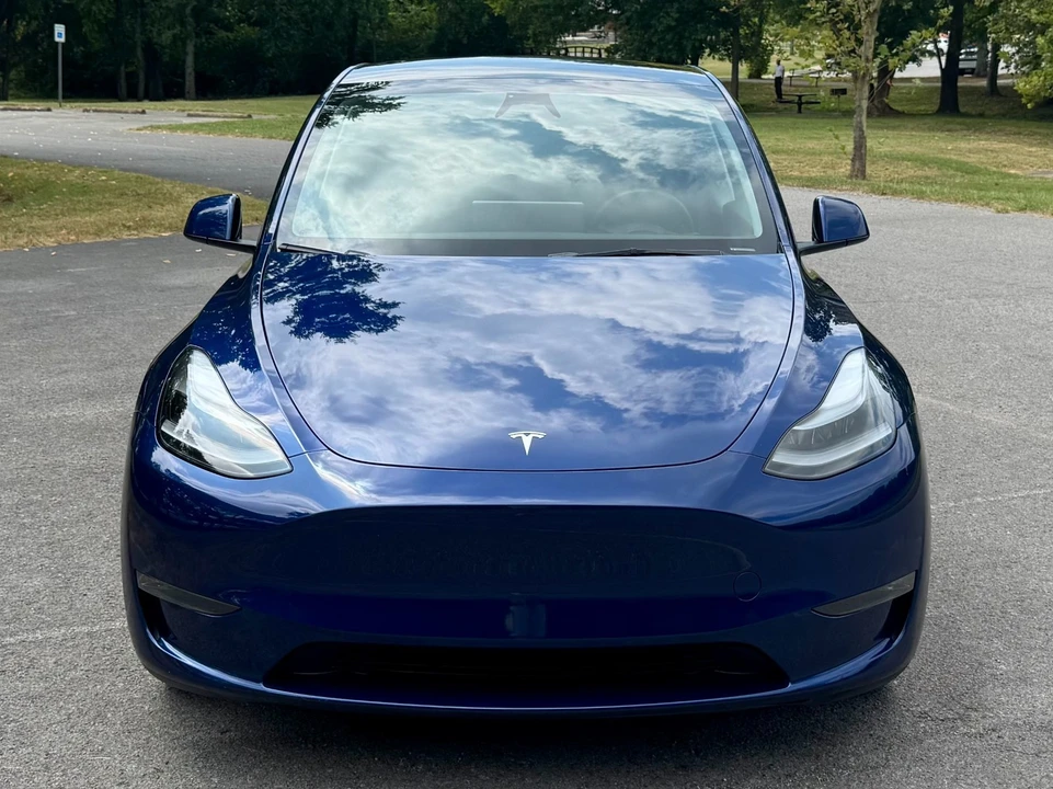 2023 Tesla Model Y - Image 6 of 12