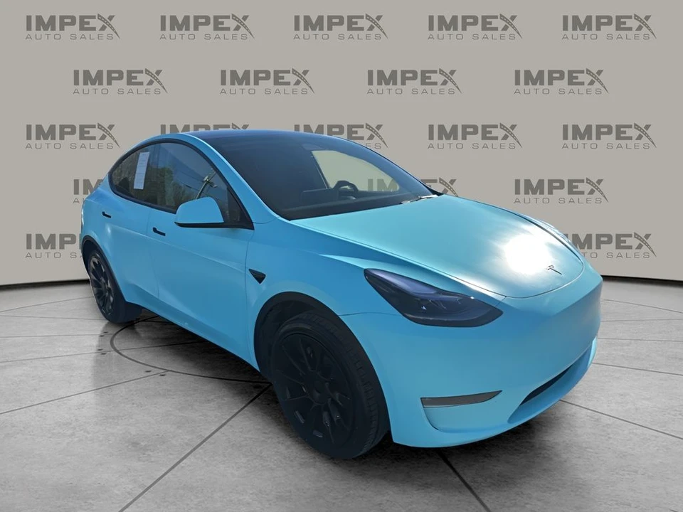 2023 Tesla Model Y - Image 7 of 12