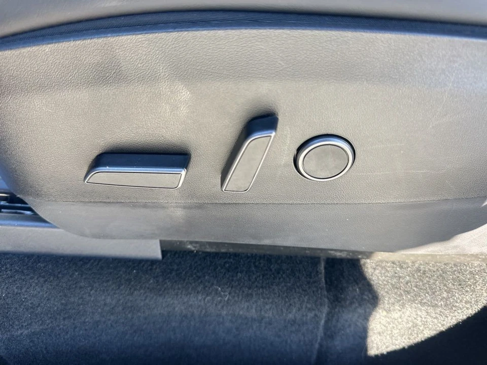 2023 Tesla Model Y - Image 10 of 12