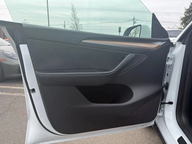 2023 Tesla Model Y - Image 12 of 12