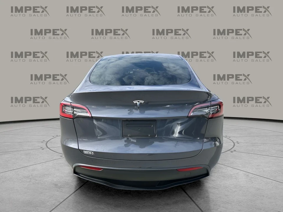 2023 Tesla Model Y - Image 4 of 12