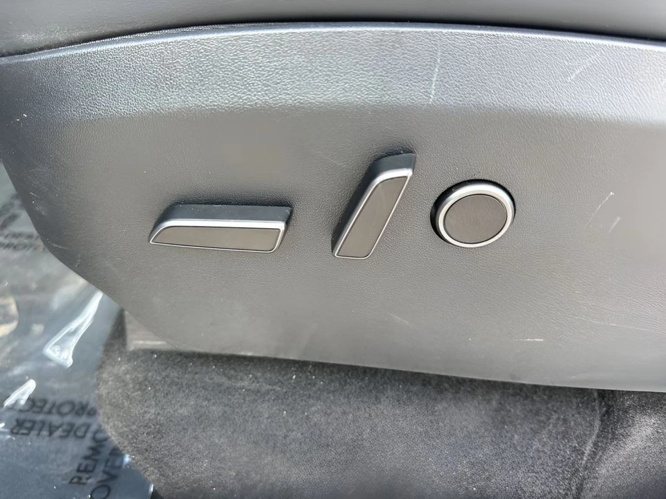 2023 Tesla Model Y - Image 10 of 12
