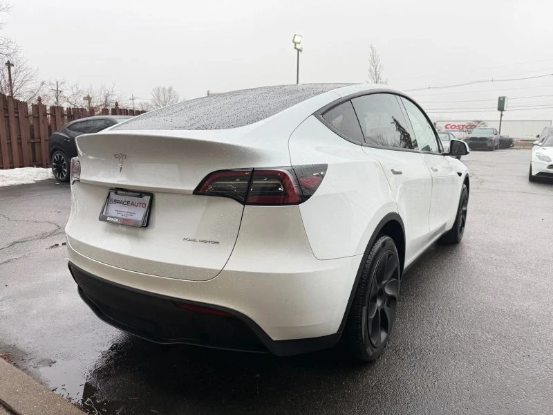 2023 Tesla Model Y - Image 5 of 12