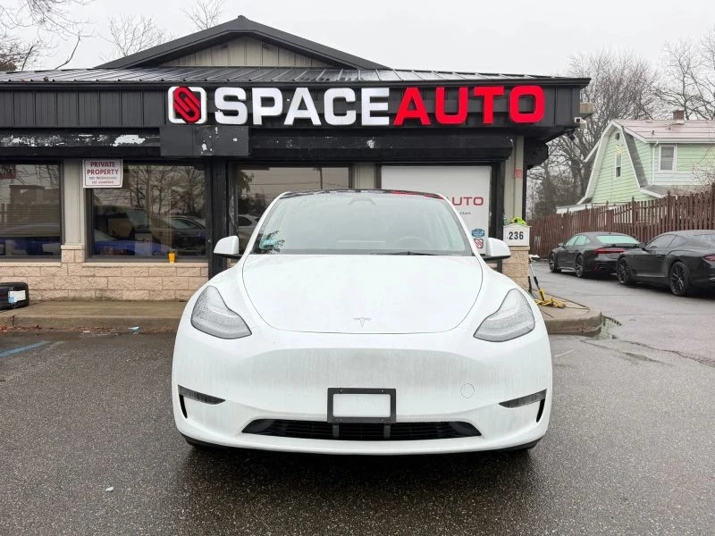 2023 Tesla Model Y - Image 2 of 12