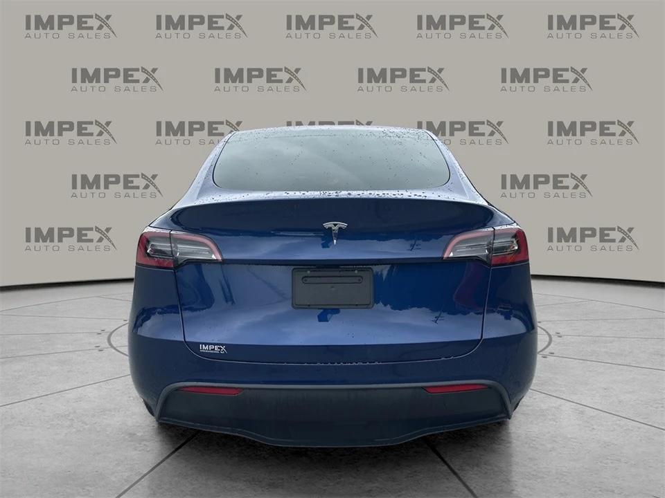 2023 Tesla Model Y - Image 4 of 12