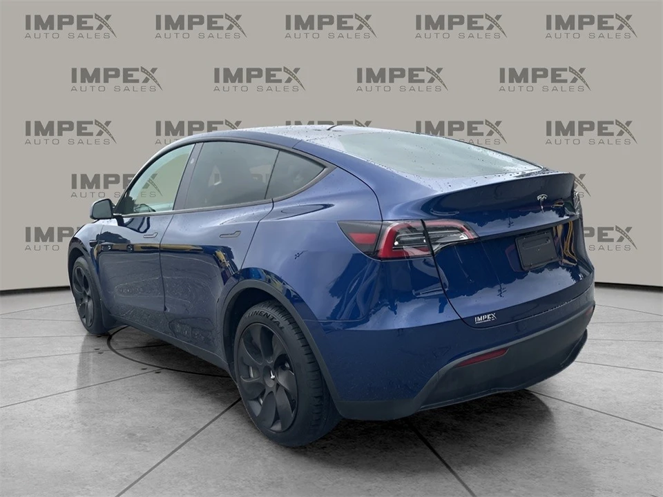 2023 Tesla Model Y - Image 3 of 12