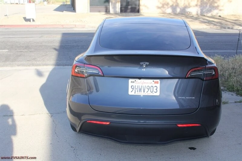 2023 Tesla Model Y - Image 5 of 21