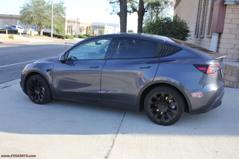 2023 Tesla Model Y - Image 2 of 21