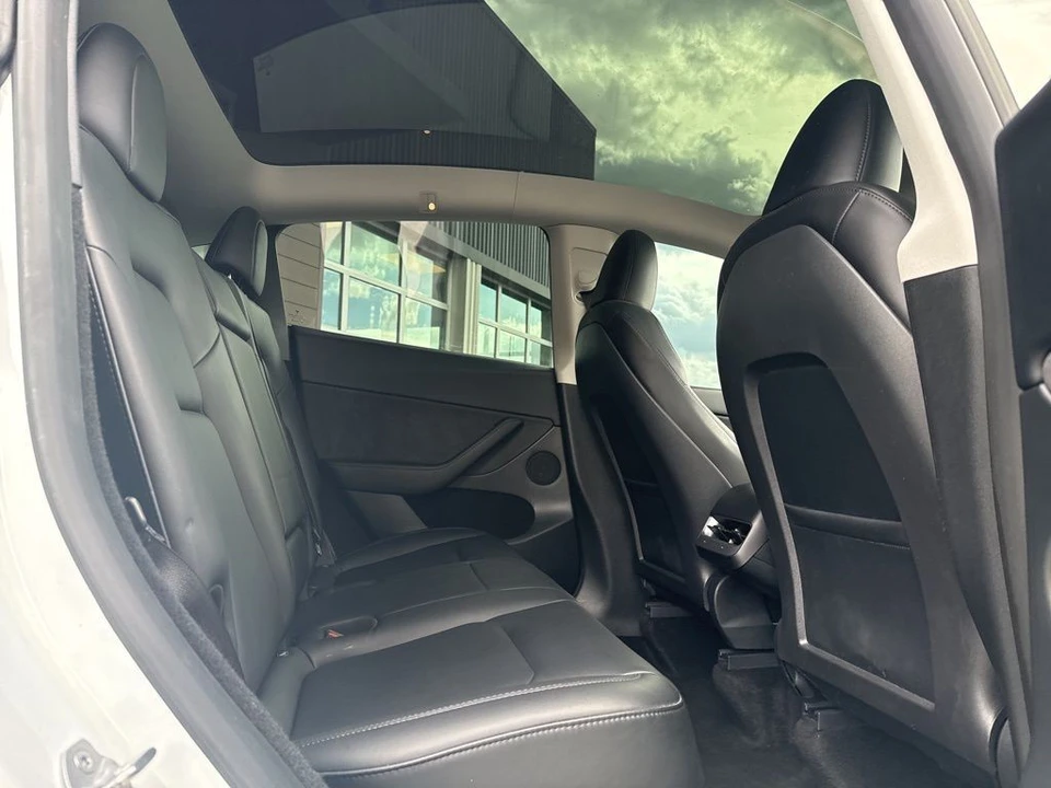 2023 Tesla Model Y - Image 20 of 21