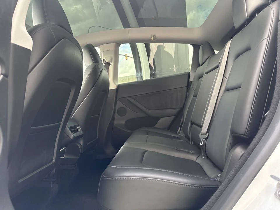 2023 Tesla Model Y - Image 16 of 21