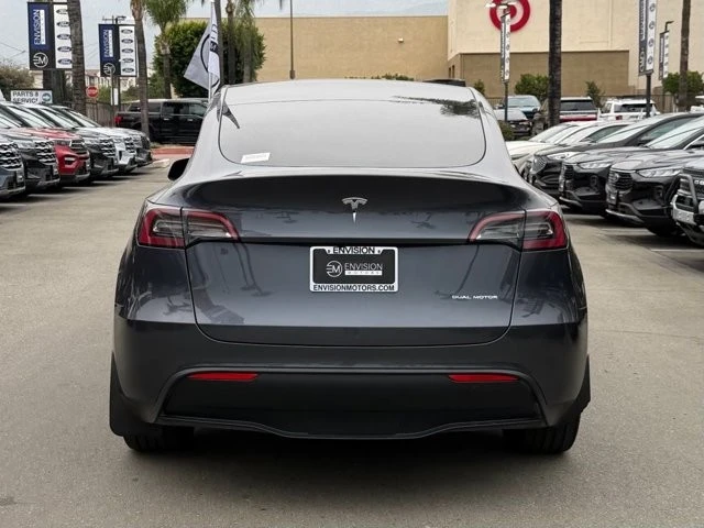 2023 Tesla Model Y - Image 8 of 12